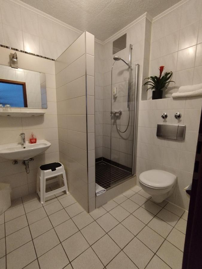 Hotel Sonnenkeller Neu-Ulm Eksteriør billede