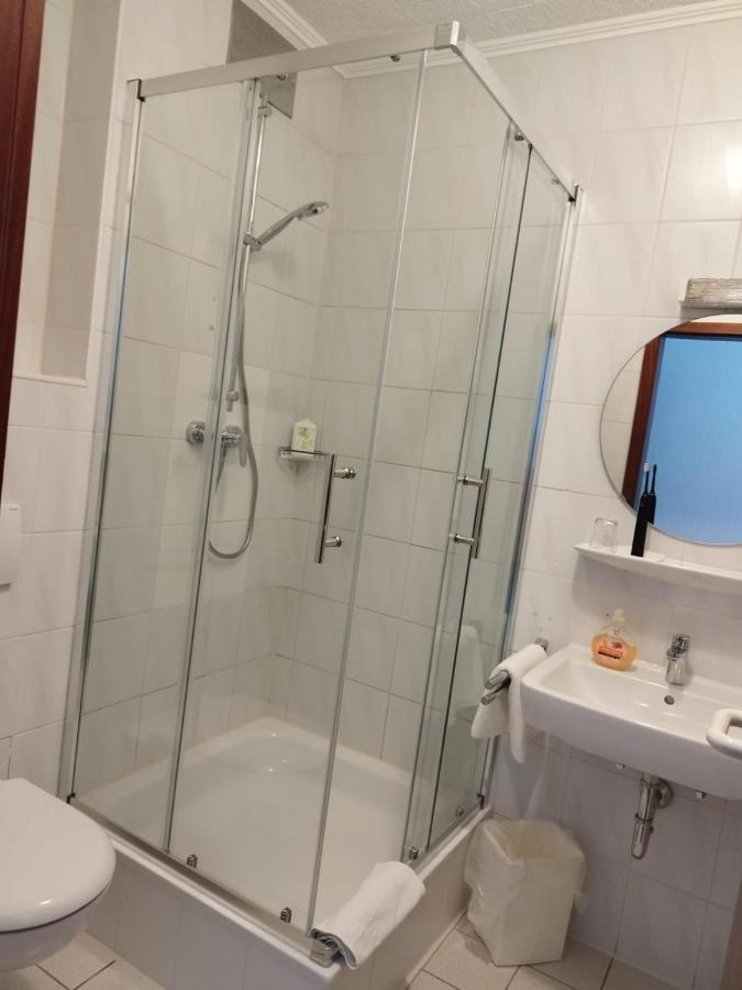 Hotel Sonnenkeller Neu-Ulm Eksteriør billede